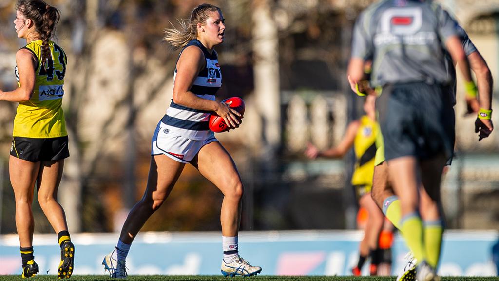 RebeccaWebsterVFLWBF.jpg Rebecca Webster has won her first Geelong VFLW Best and Fairest award. - Geelong Cats,Rebecca Webster